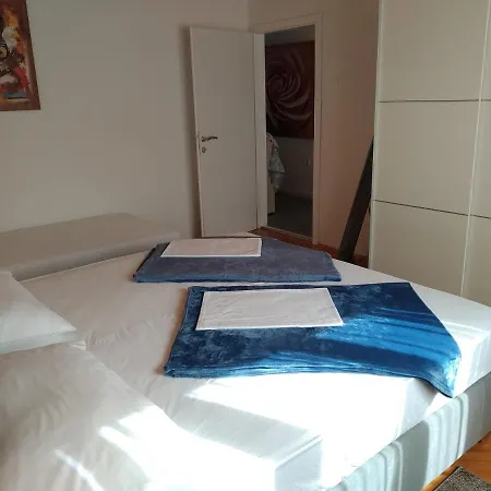 Ines Apartament Novi Vinodolski